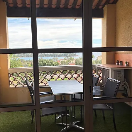 Lägenhet Cap Esterel 2 Pieces Avec Terrasse, Vue Mer, Climatisation Et Parking - Fr-1-504-697 *