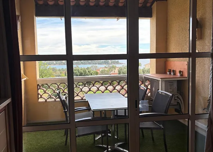 Апартаменты Cap Esterel 2 Pieces Avec Terrasse, Vue Mer, Climatisation Et Parking - Fr-1-504-697 *